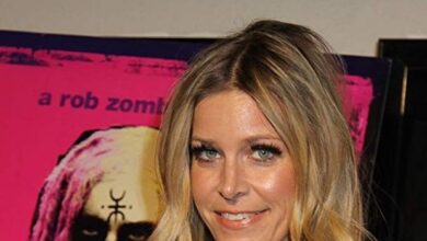 Sheri Moon Zombie Net Worth, Height, Bra Size, Measurements, Family & Boy Friend