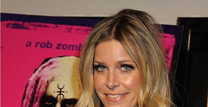 Sheri Moon Zombie Net Worth, Height, Bra Size, Measurements, Family & Boy Friend